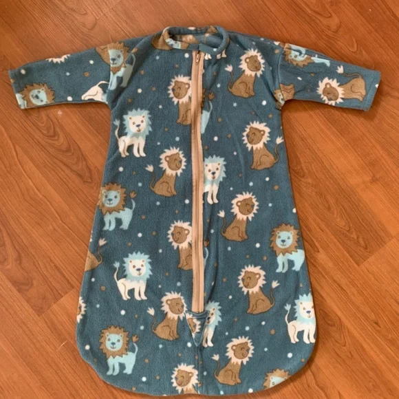 Large Assorted Baby Bundle - Many New, Some Used - Picture 7 of 16